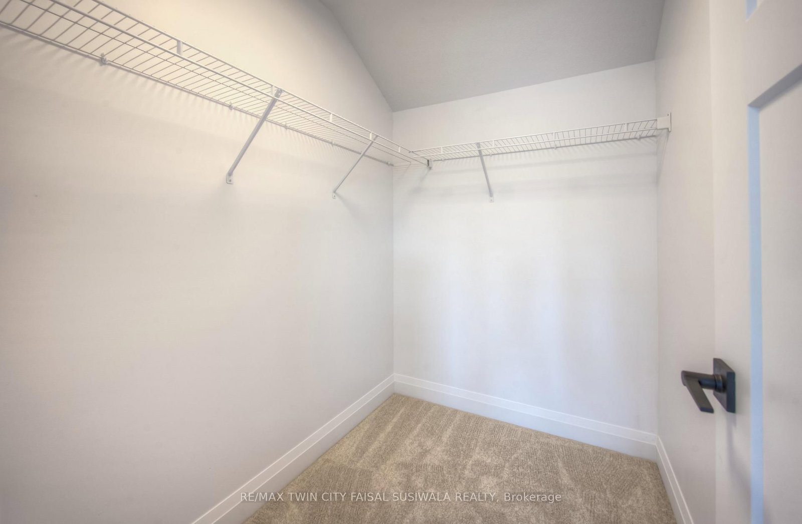 264 Blair Road • #1 • Cambridge, ON photo 17