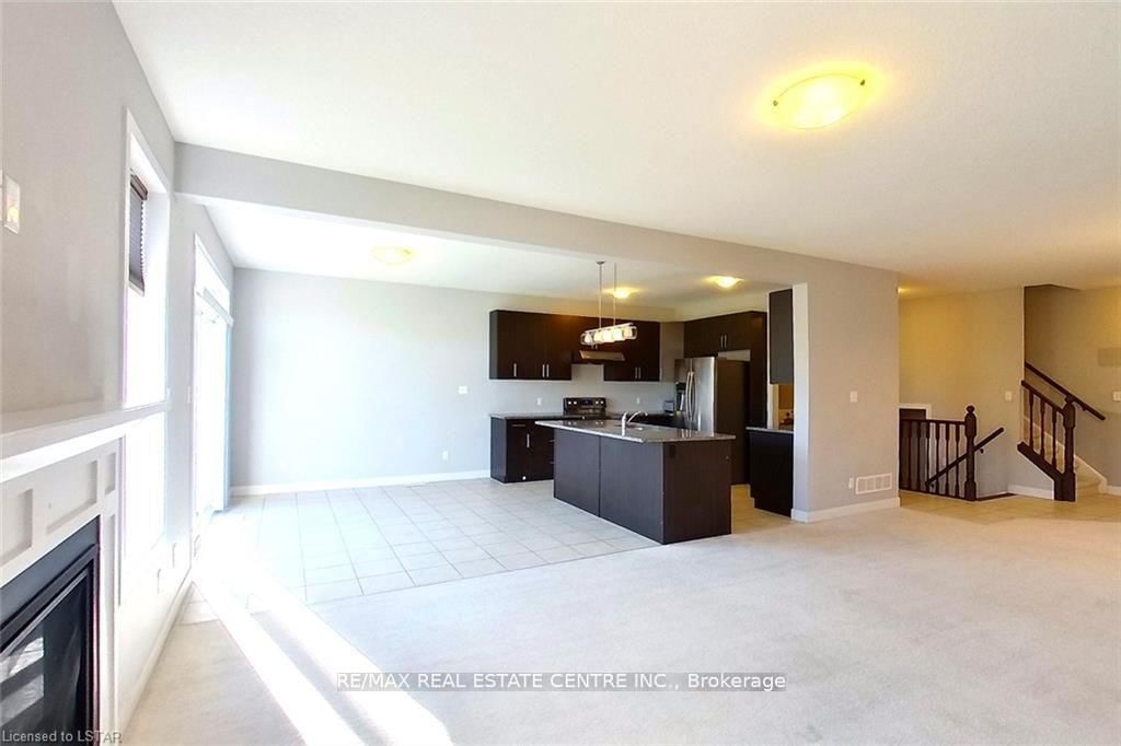 1560 Finley Crescent - Photo 5