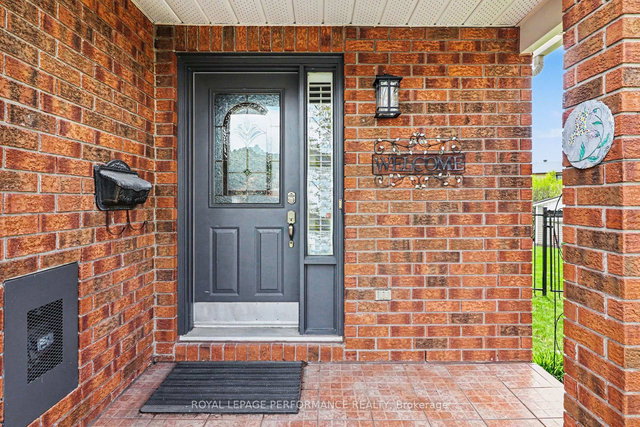 1702 Jobin Crescent