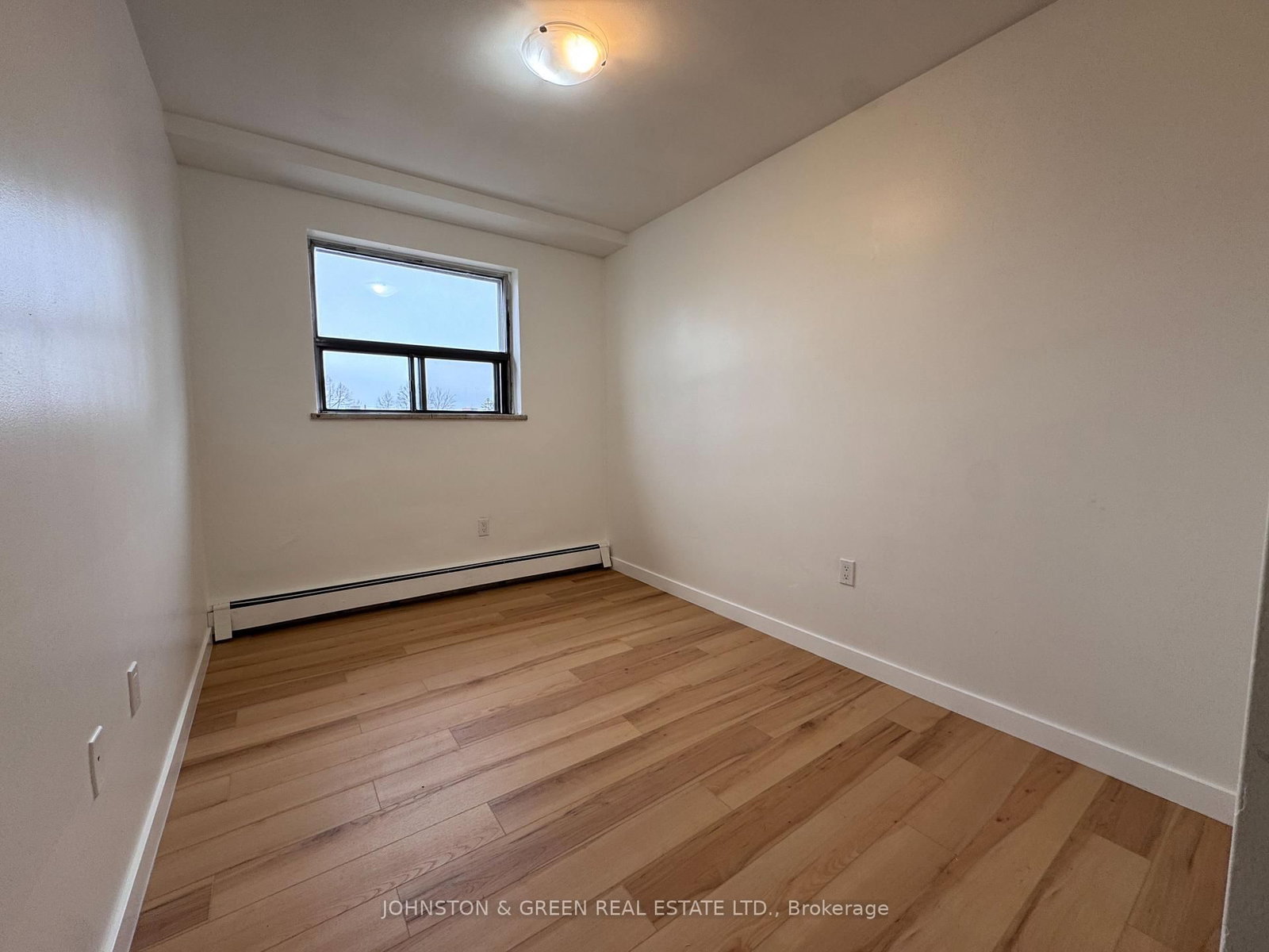 482 Mohawk Road E, Unit 308 - Photo 11