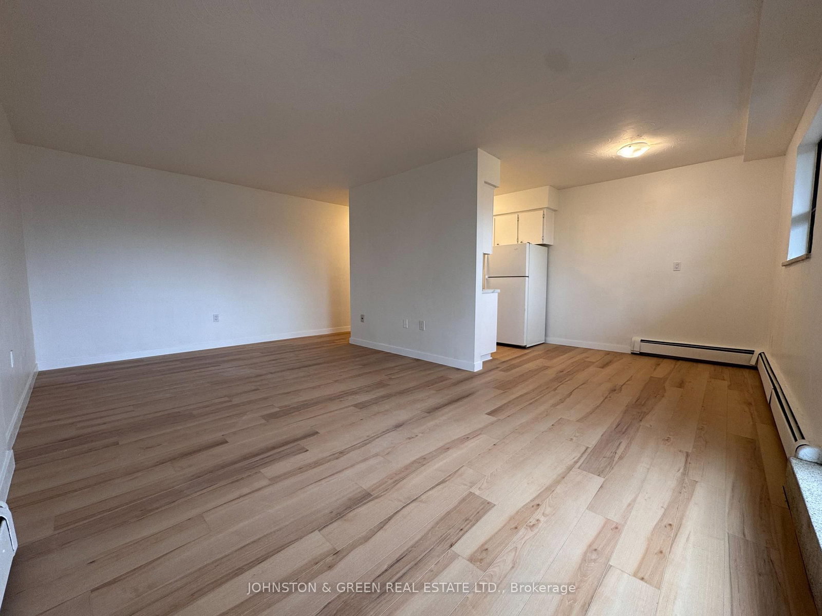 482 Mohawk Road E, Unit 308 - Photo 4