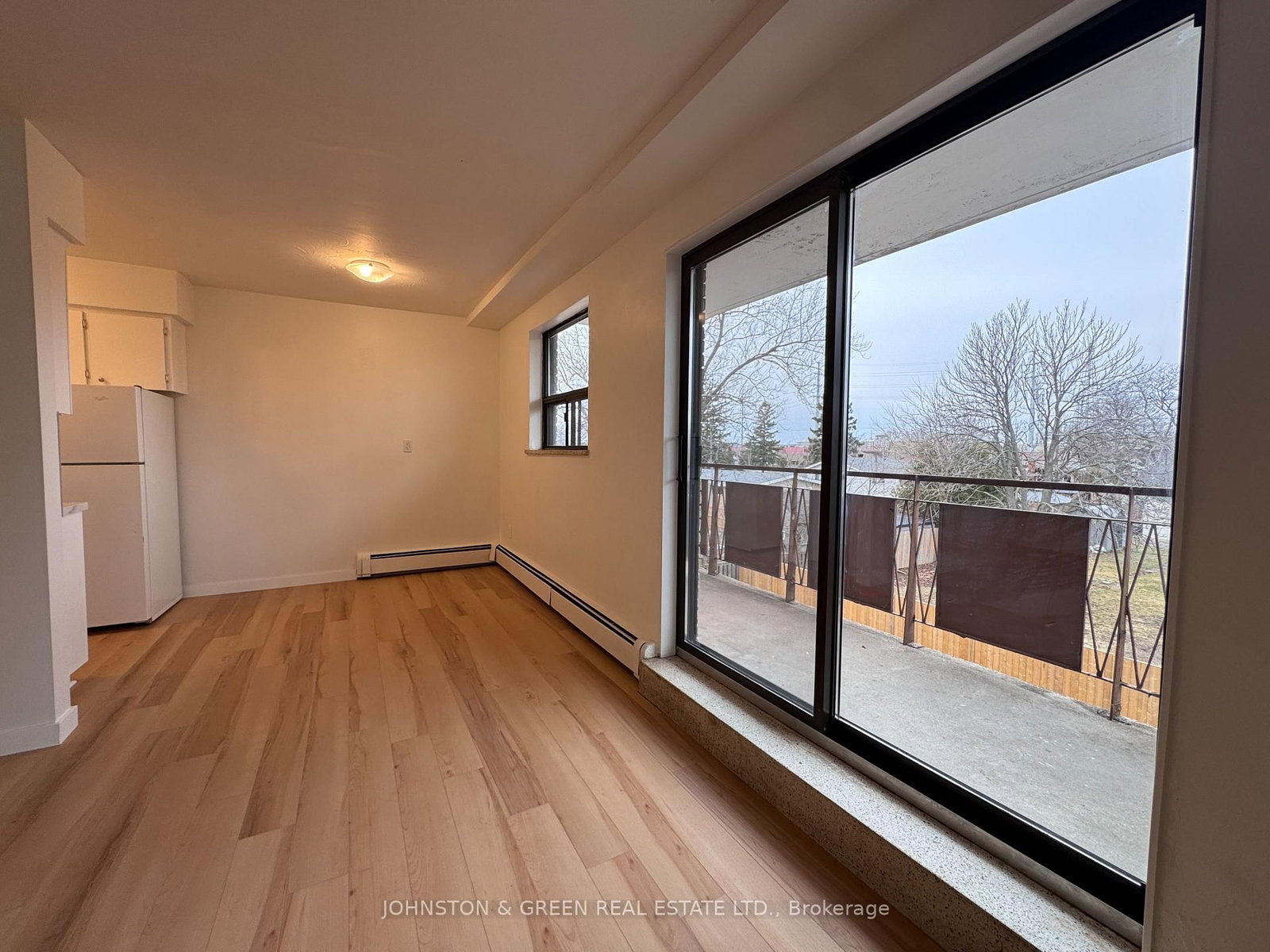 482 Mohawk Road E, Unit 308 - Photo 6