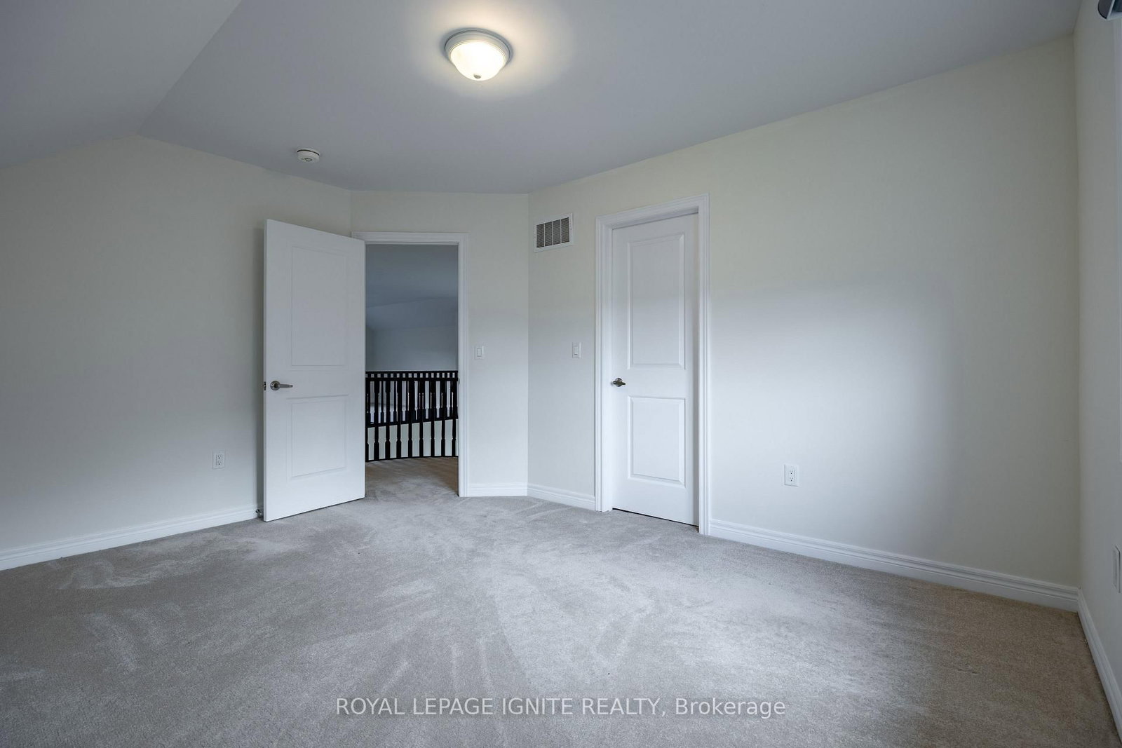 83 Summer Breeze Drive - Photo 32