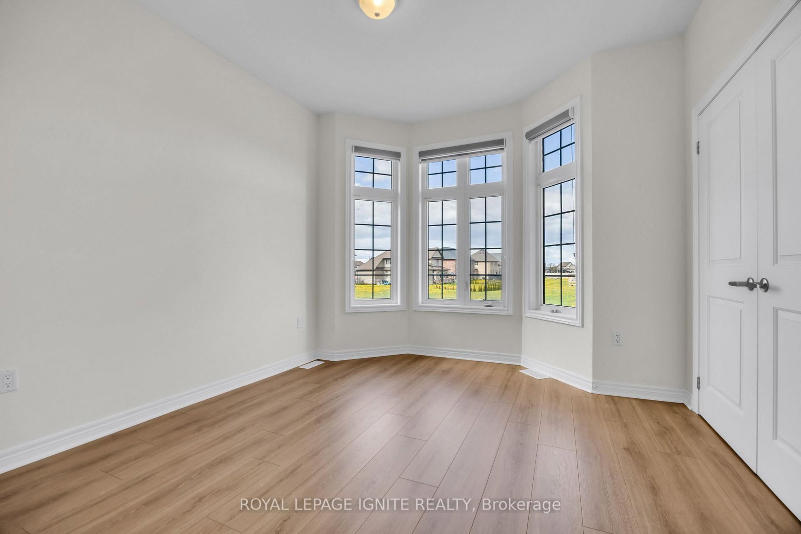 83 Summer Breeze Drive - Photo 4