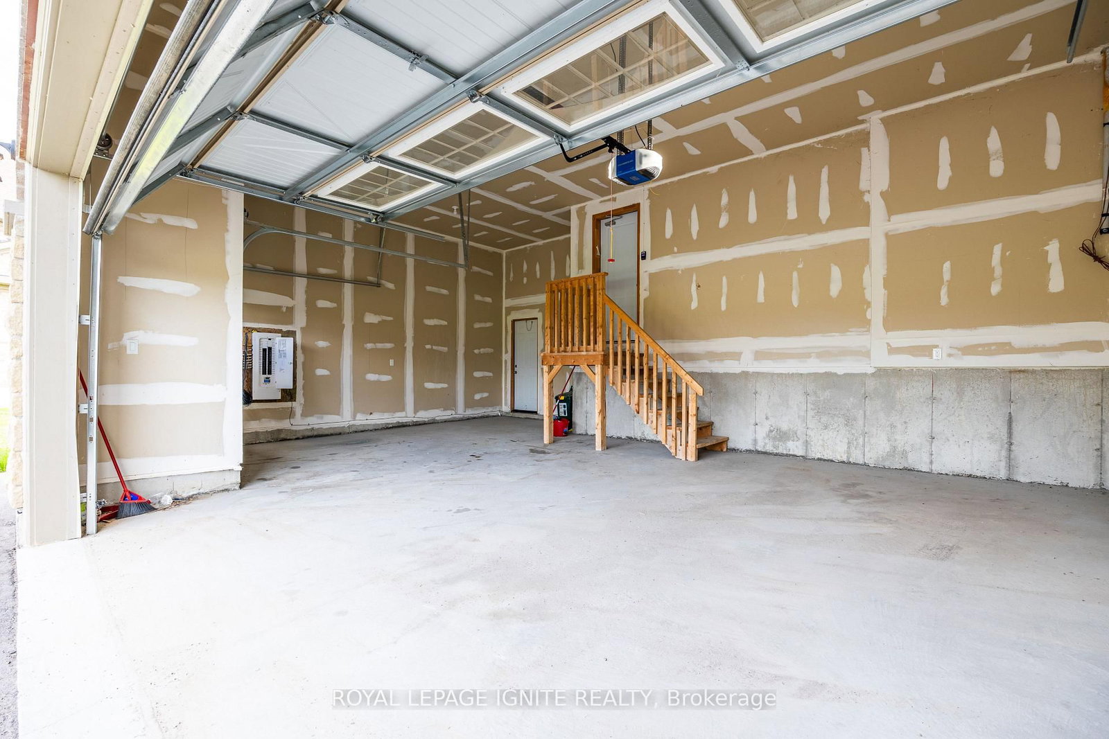 83 Summer Breeze Drive - Photo 42