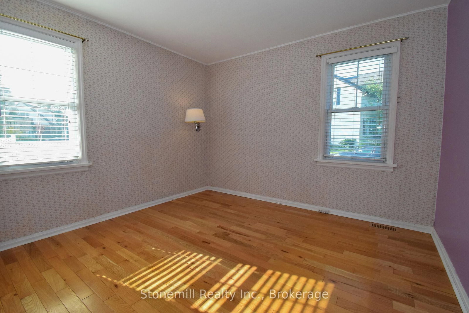 272 Carlton Street - Photo 12