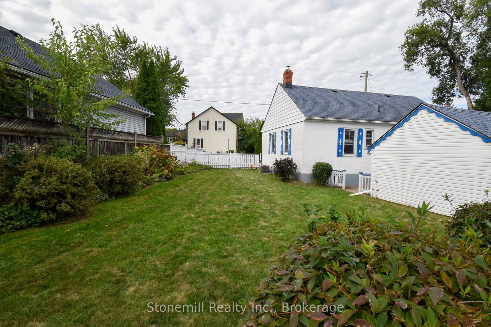 272 Carlton Street - Photo 26