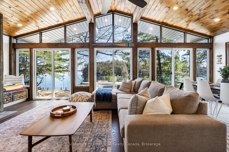 29 BEACHGROVE ISLAND 33LM, Gravenhurst