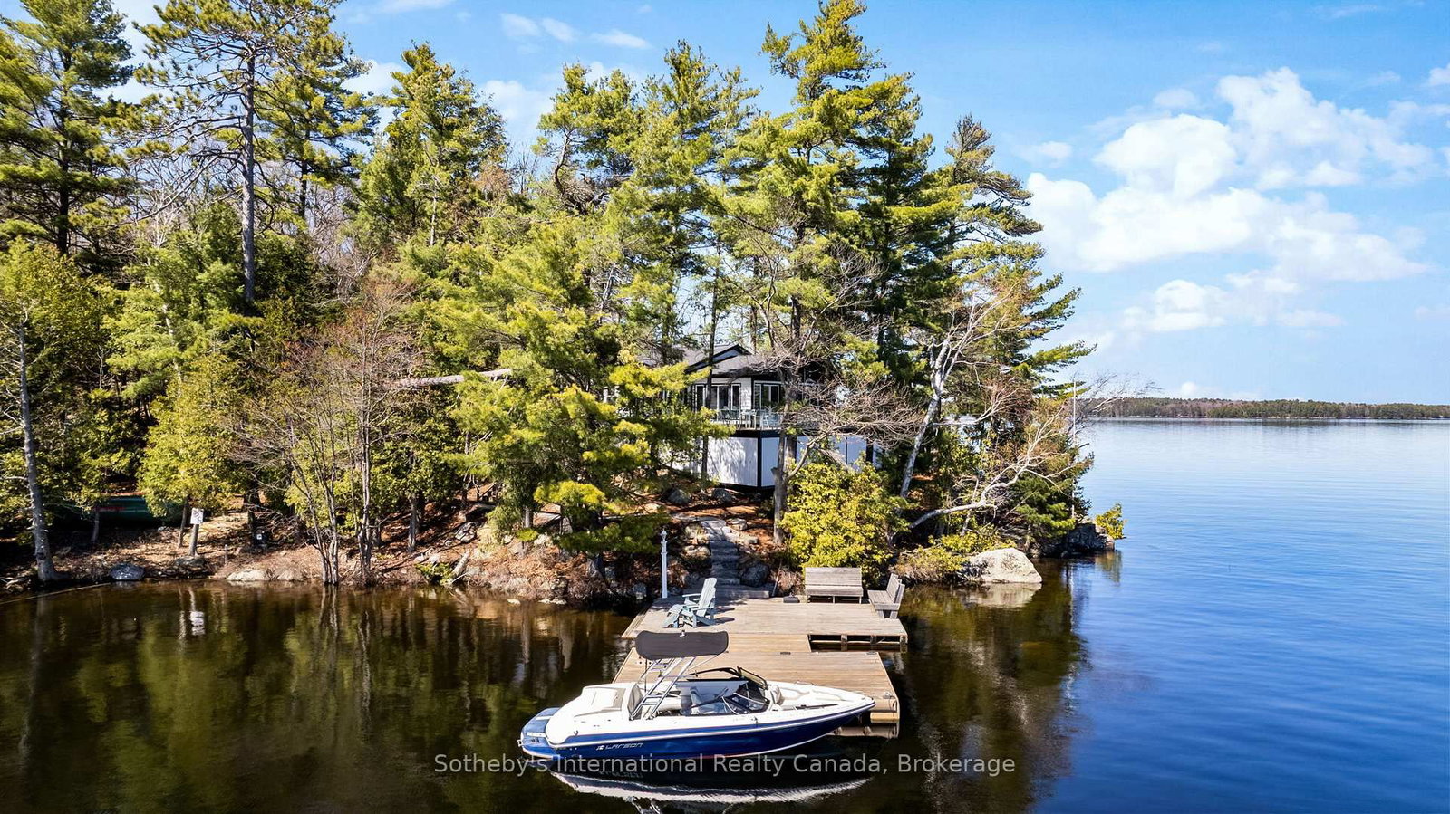 29 BEACHGROVE ISLAND 33LM • Gravenhurst, ON photo 2