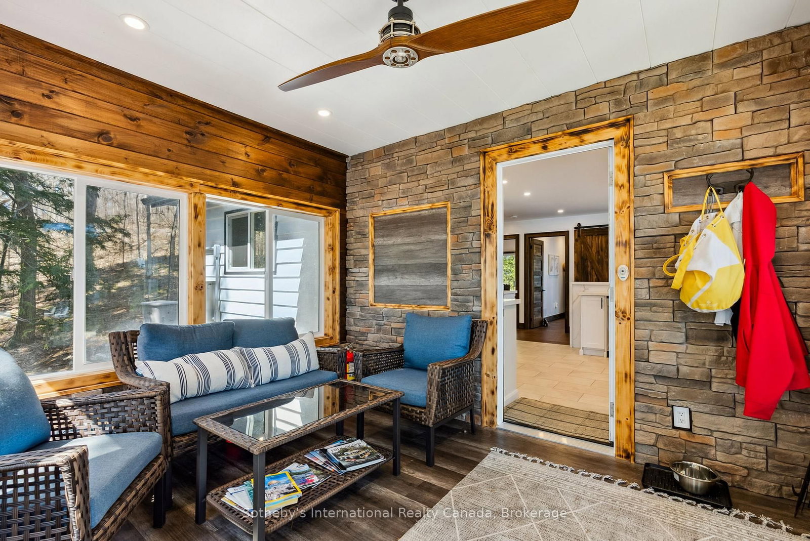 29 BEACHGROVE ISLAND 33LM • Gravenhurst, ON photo 7