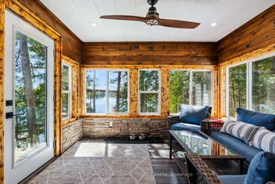 29 BEACHGROVE ISLAND 33LM • Gravenhurst, ON photo 8