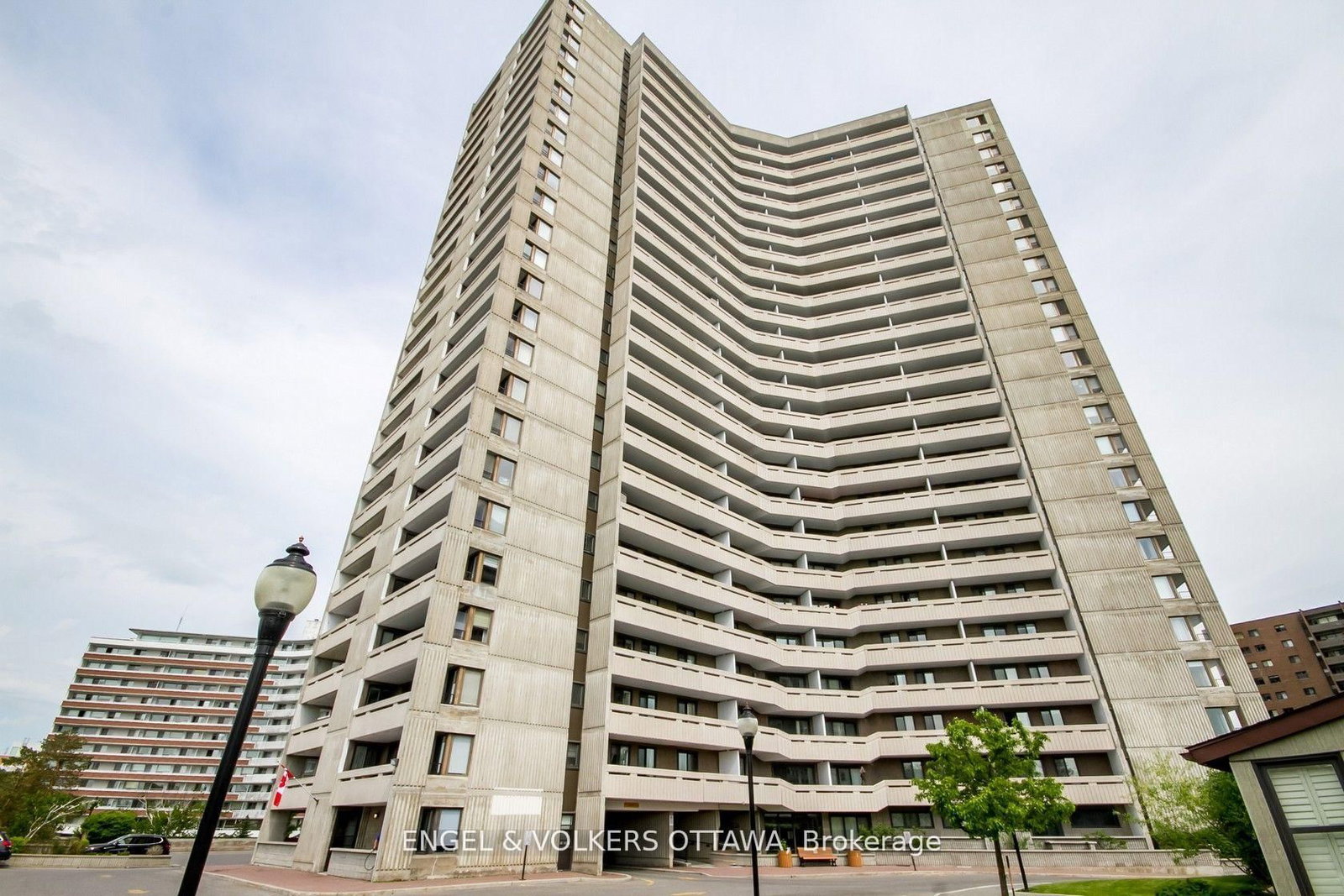 1081 Ambleside Drive, Unit 2209 - Photo 2