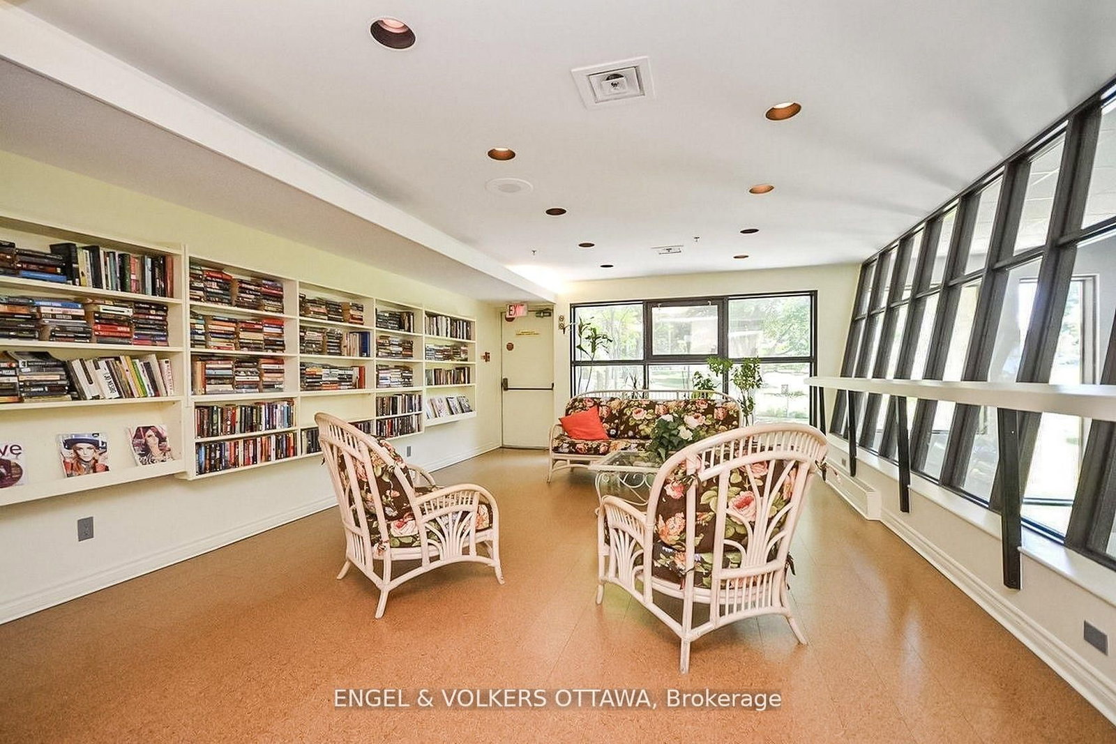 1081 Ambleside Drive, Unit 2209 - Photo 23