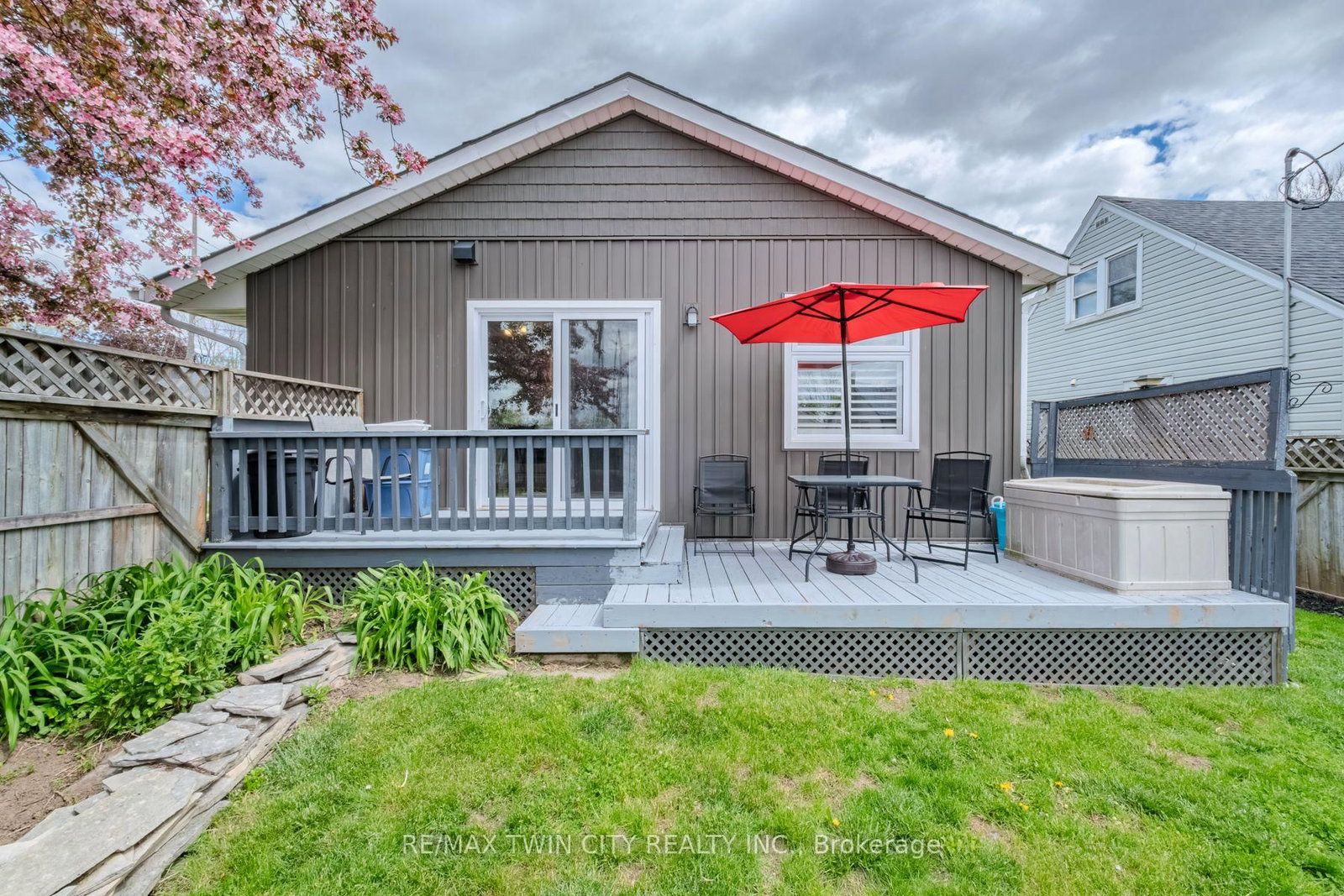 36 Crandell Avenue - Photo 35