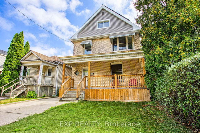 134 Rosslyn Avenue N
