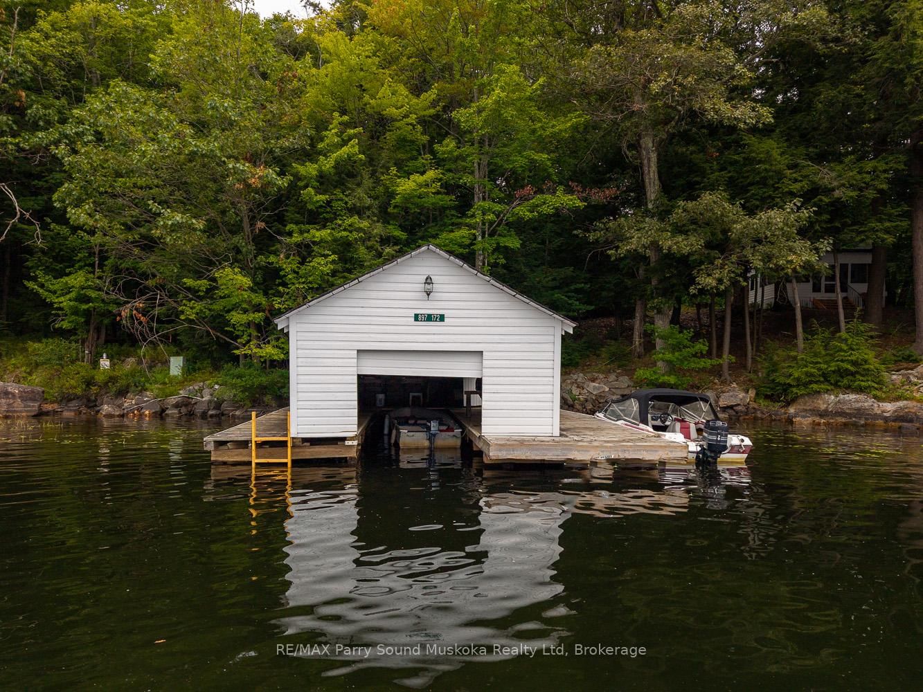 897 172 WA Horseshoe Lake • Seguin, ON photo 10