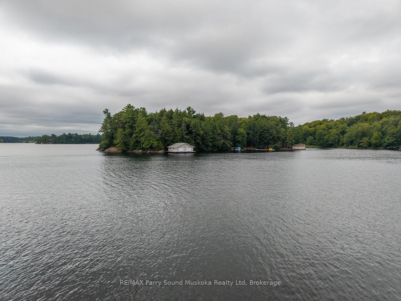 897 172 WA Horseshoe Lake • Seguin, ON photo 8