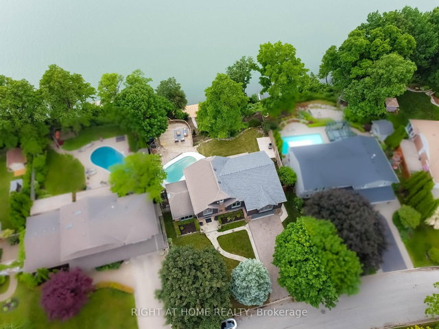 44 Royal Henley Boulevard
