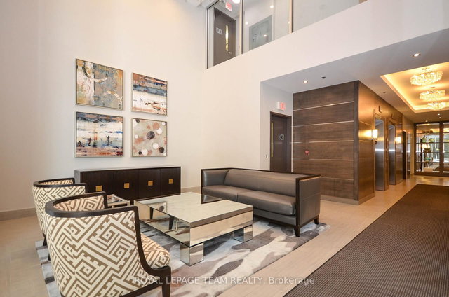 701 - 88 Richmond Road