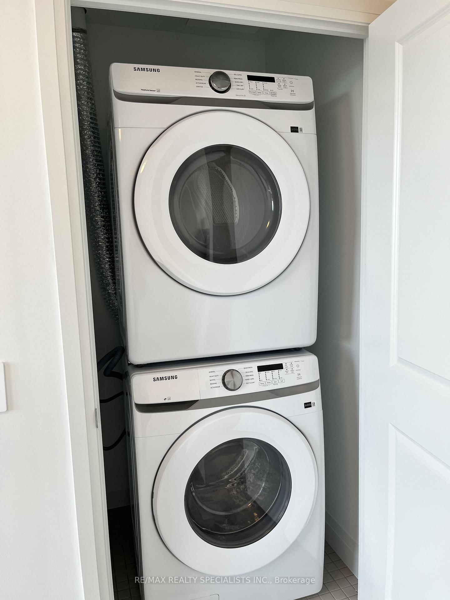 1333 Weber Street E, Unit 808 - Photo 16
