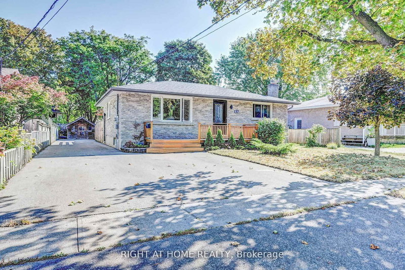 137 Country Club Dr, Guelph, Ontario