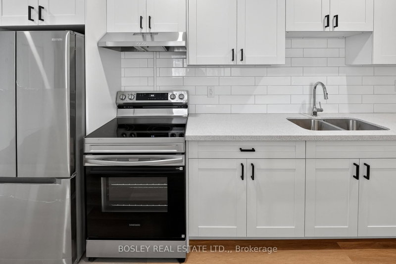 home for lease on 2-215 King Street