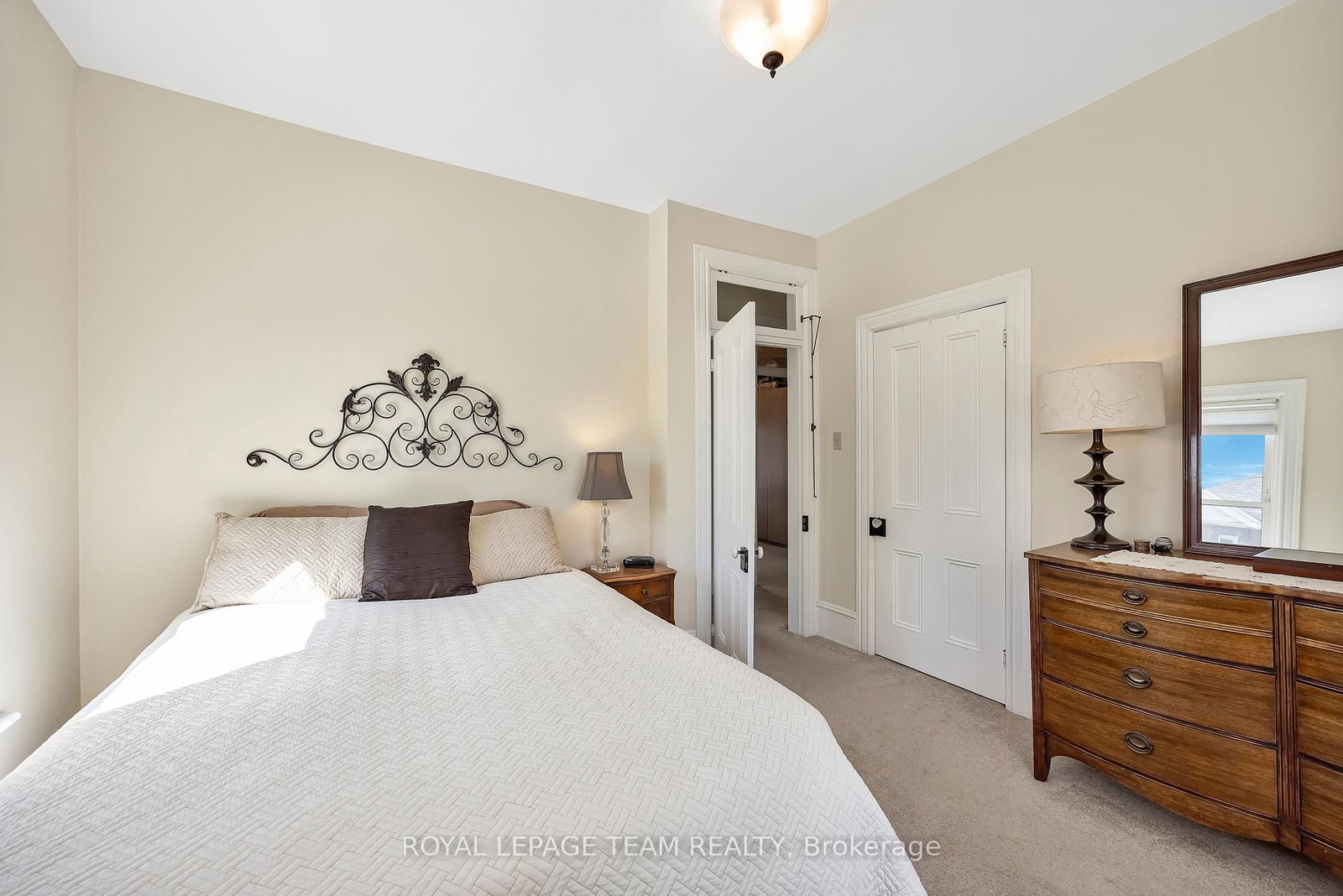 23 George Street N - Photo 18