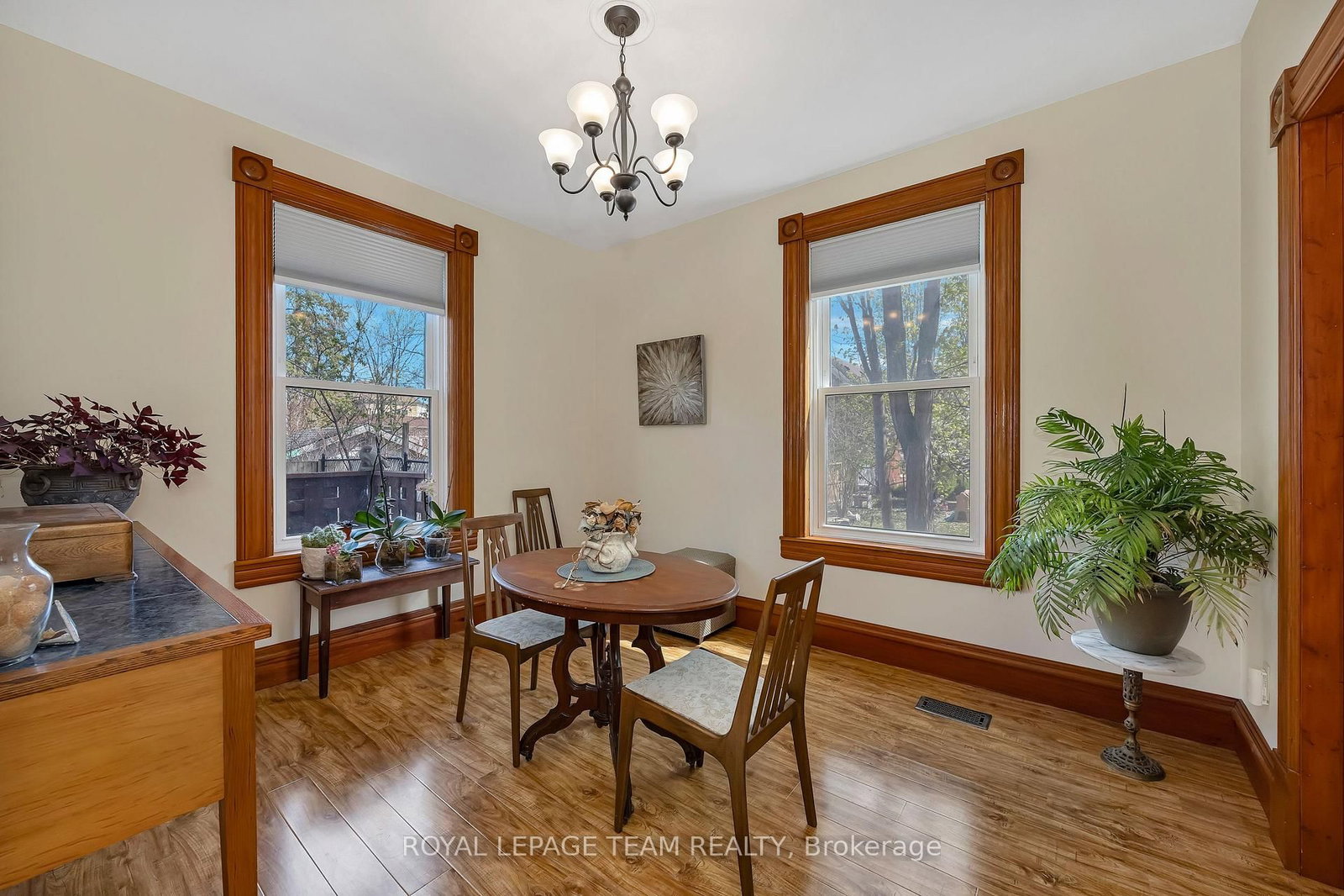 23 George Street N - Photo 8