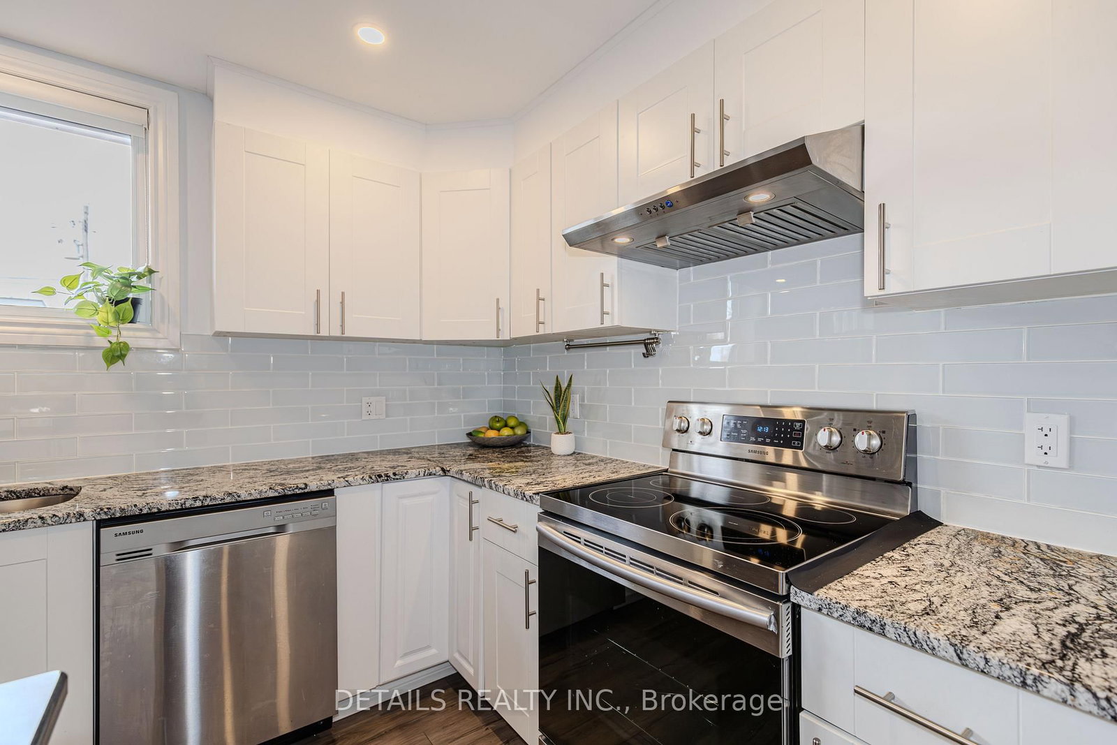 7 Kerry Crescent - Photo 31