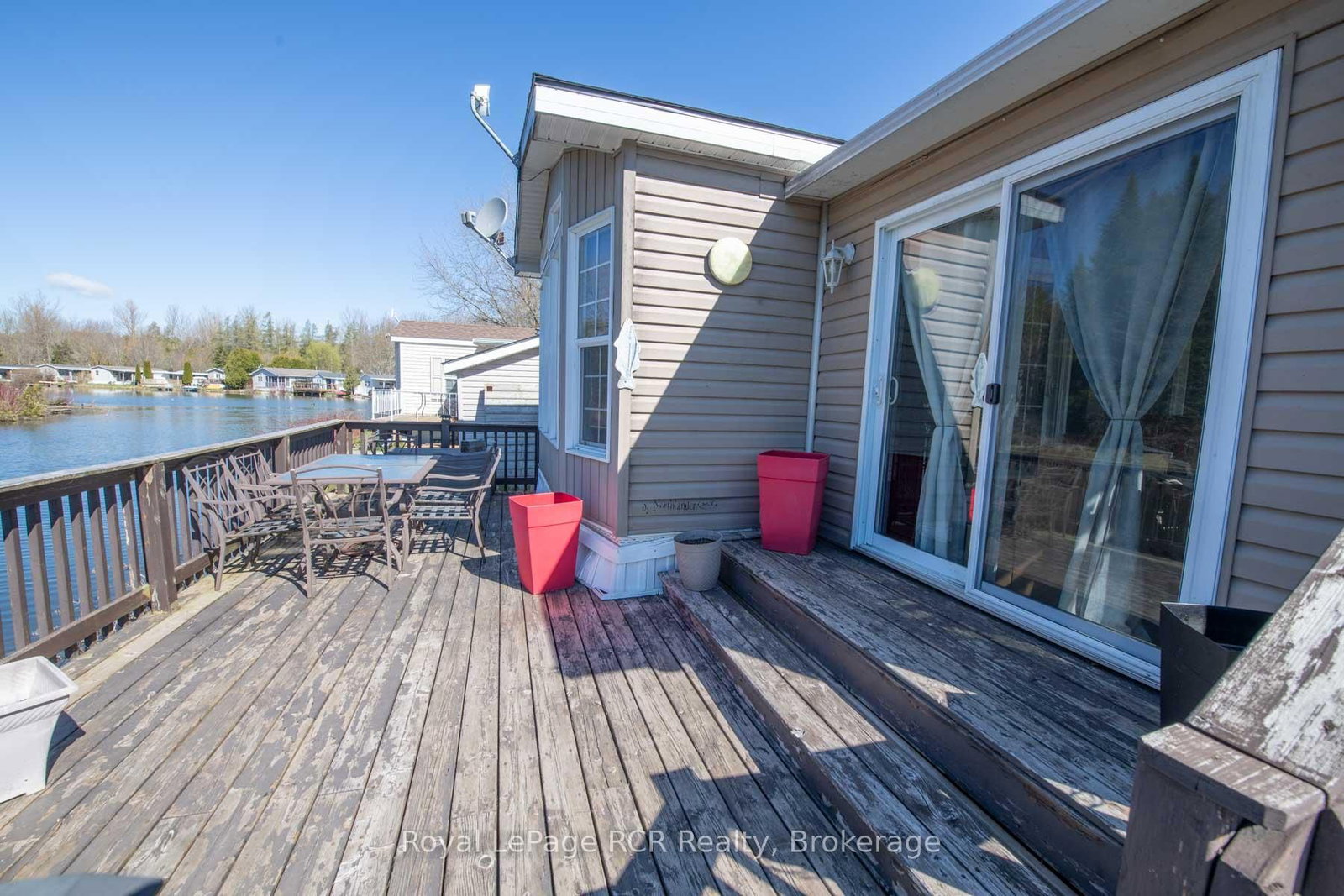 61 LAKESIDE Street • Wellington North, ON photo 18