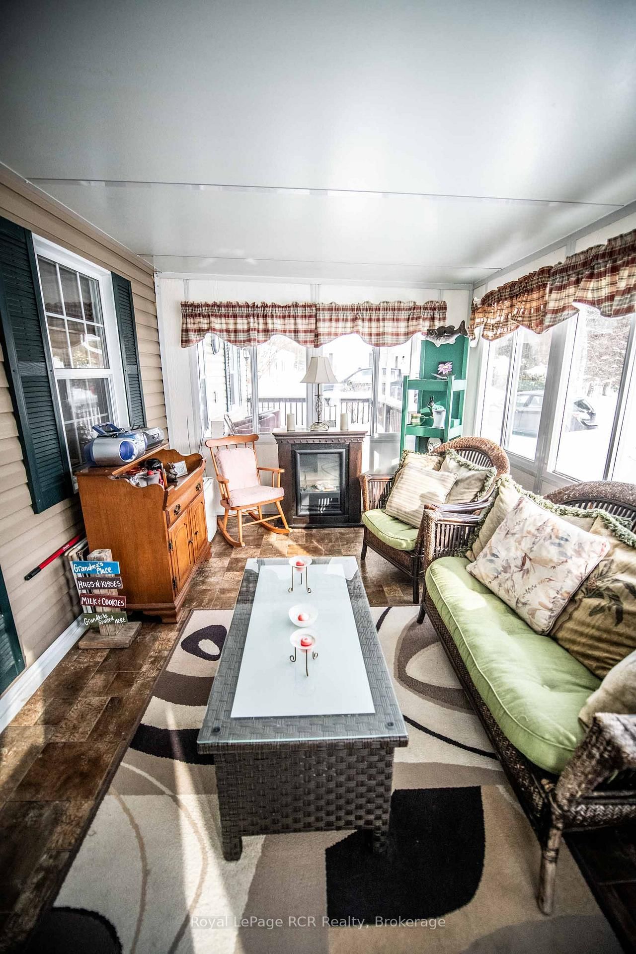 61 LAKESIDE Street • Wellington North, ON photo 28