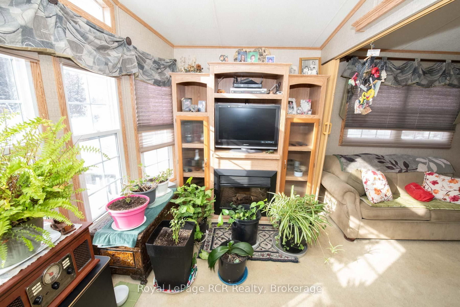 61 LAKESIDE Street • Wellington North, ON photo 37