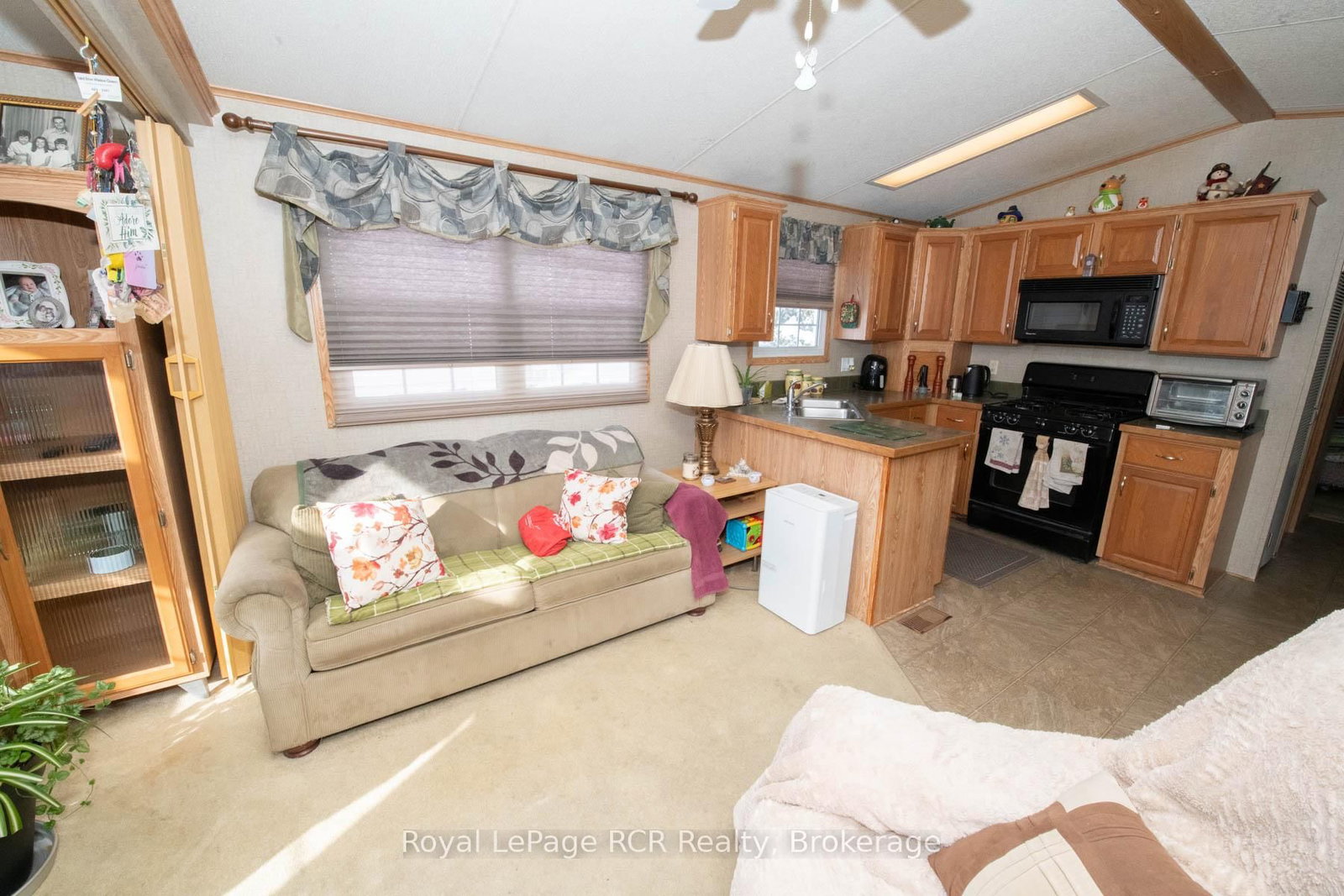 61 LAKESIDE Street • Wellington North, ON photo 39