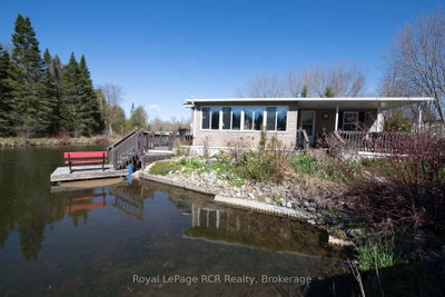 61 LAKESIDE Street • Wellington North, ON photo 5