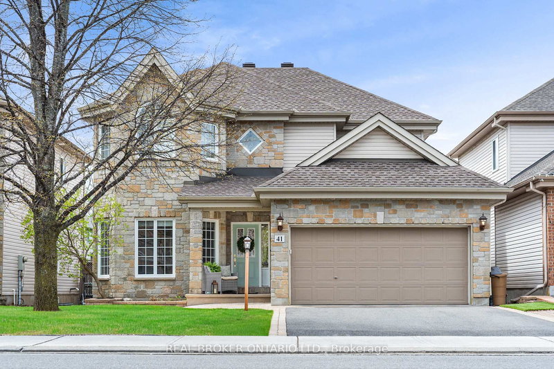 41 Golder's Green Lane, Ottawa, Ontario