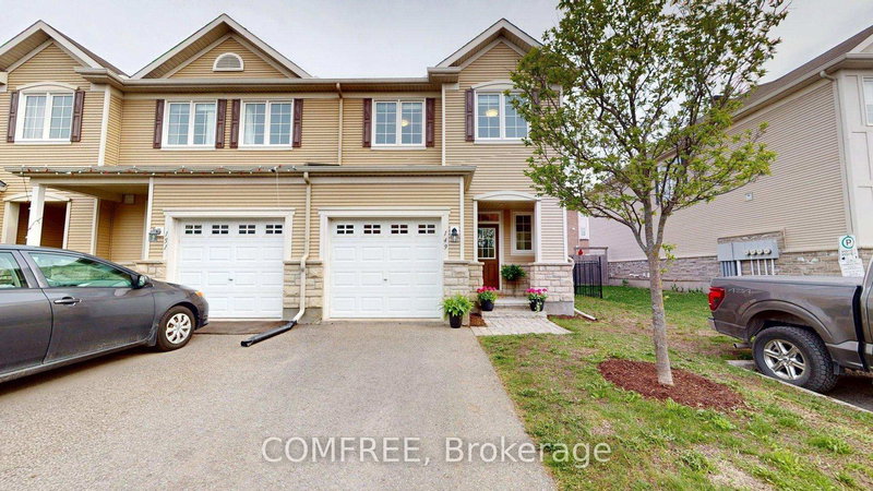 149 Lochnaw Private, Ottawa, Ontario