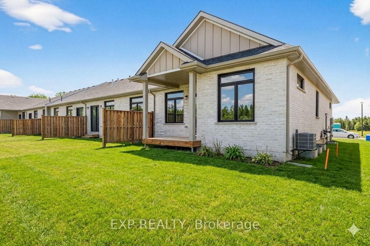 20 Dearing Drive • South Huron, ON photo 2
