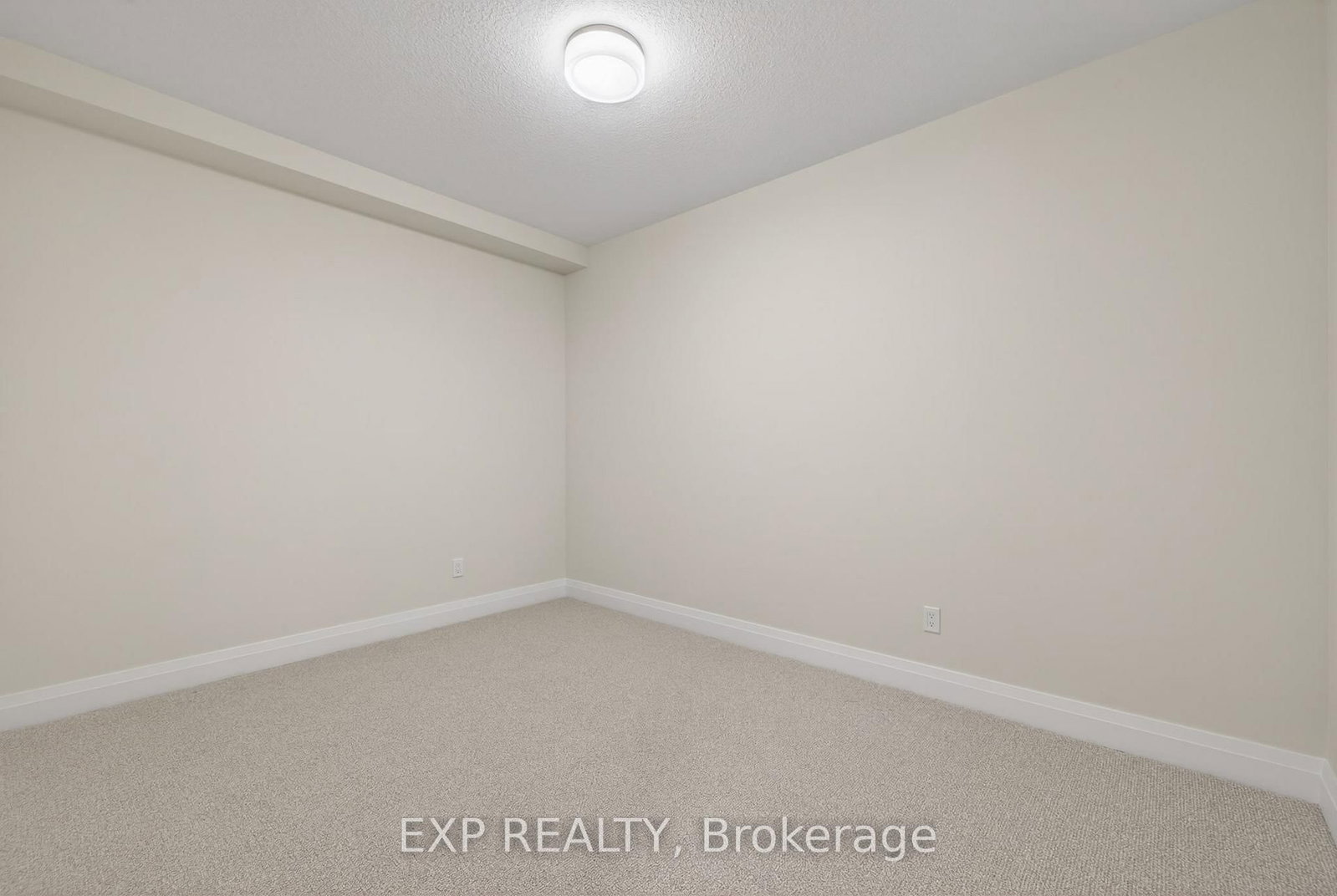 20 Dearing Drive • South Huron, ON photo 28