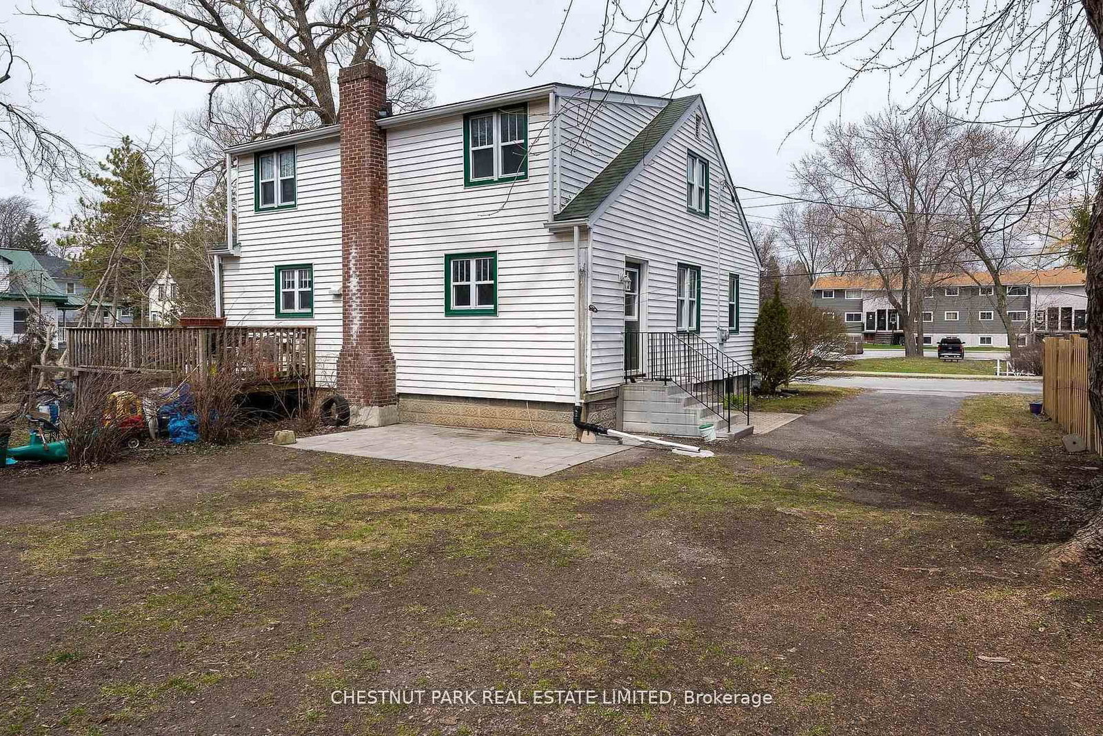 31-33 Washburn Street • Prince Edward County, ON photo 15
