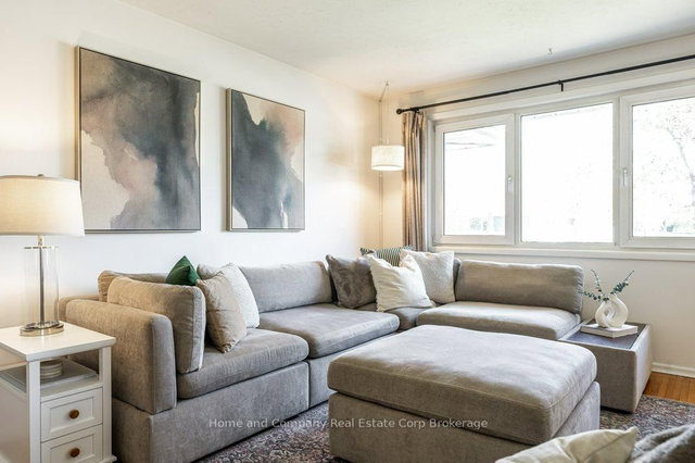 228 Redford Crescent