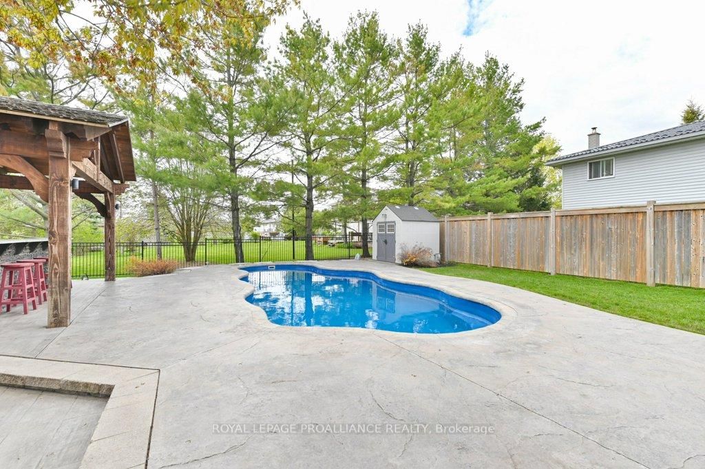 9 Kipling Drive • Belleville, ON photo 37