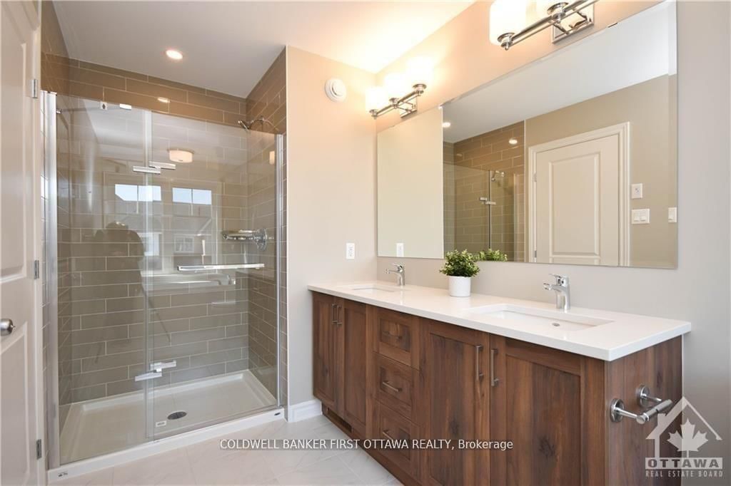183 ANGELONIA Crescent - Photo 15