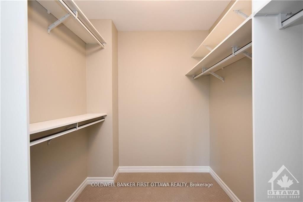 183 ANGELONIA Crescent - Photo 17