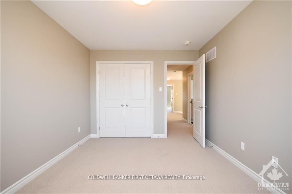183 ANGELONIA Crescent - Photo 24