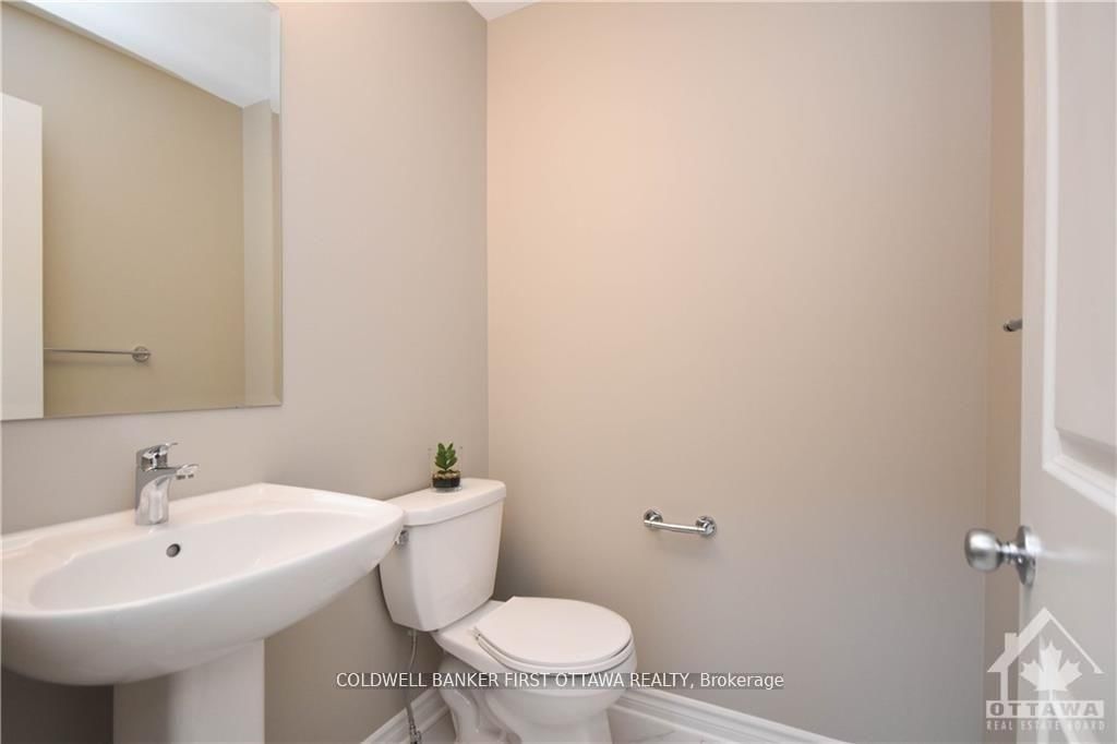 183 ANGELONIA Crescent - Photo 3