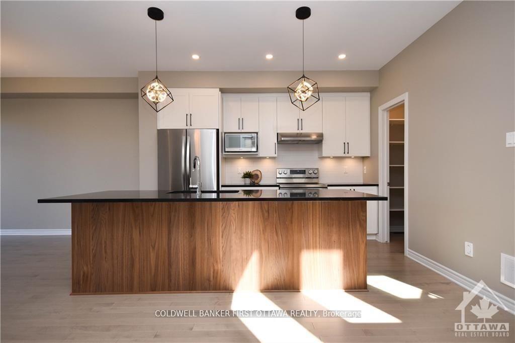 183 ANGELONIA Crescent - Photo 5