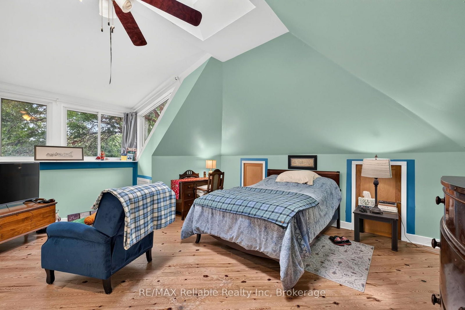 32 W Rattenbury Street • Central Huron, ON photo 36