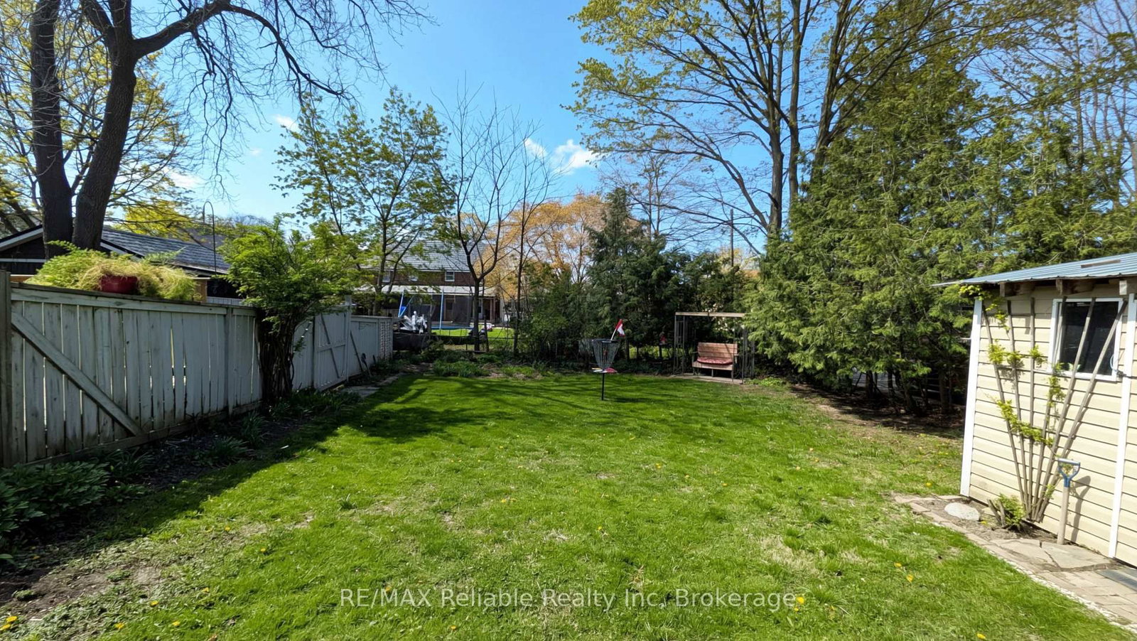 32 W Rattenbury Street • Central Huron, ON photo 40