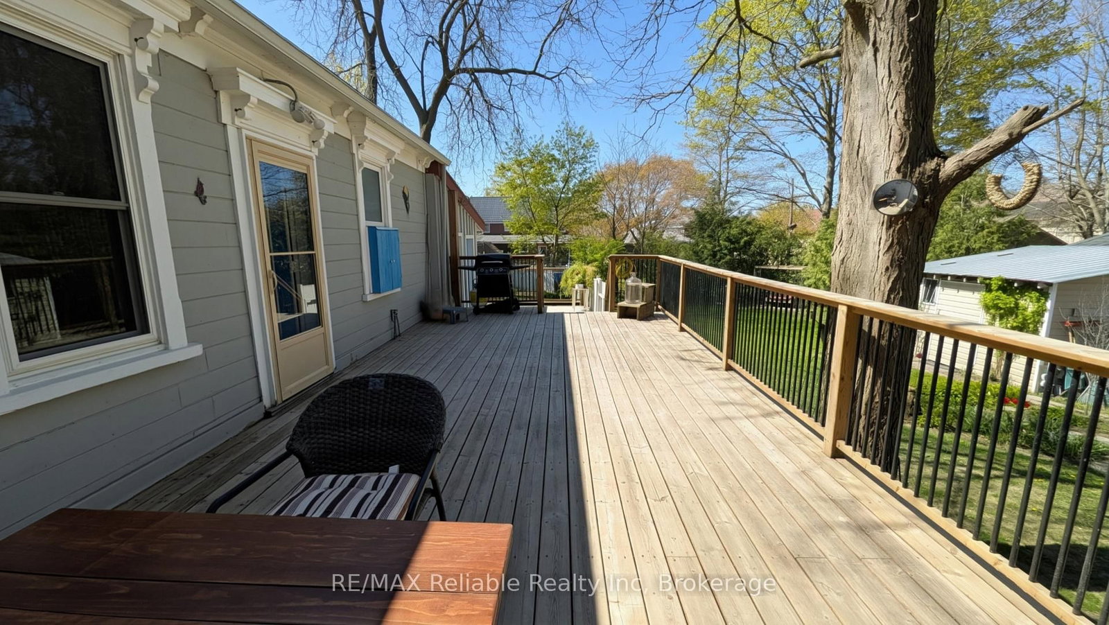 32 W Rattenbury Street • Central Huron, ON photo 44