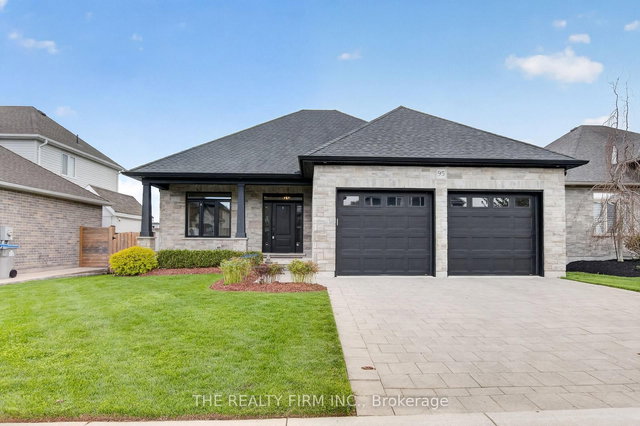 95 Mayapple Crescent